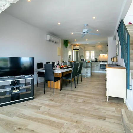 Hagios By Interhome *